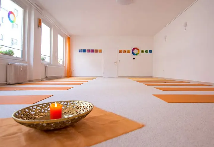 Yogaschule Mira — yoga-studio in Essen — 4