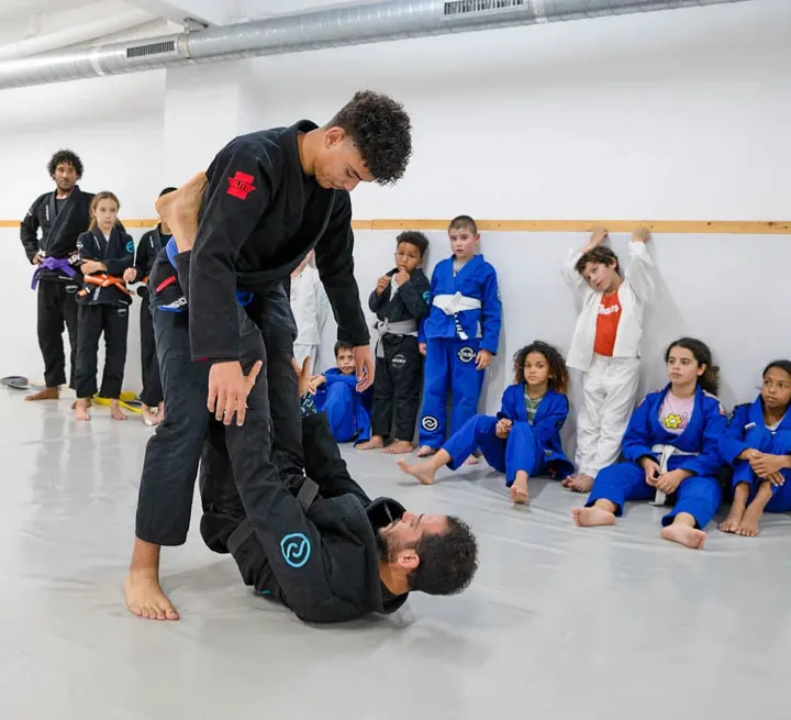 Katsu Jiu Jitsu — Jiu-jitsu brasileiro em Baleal