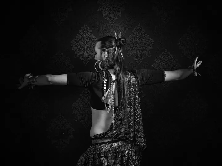 Yuri Ferretti - Phoenix Clan — Dance in Mitte, Berlin