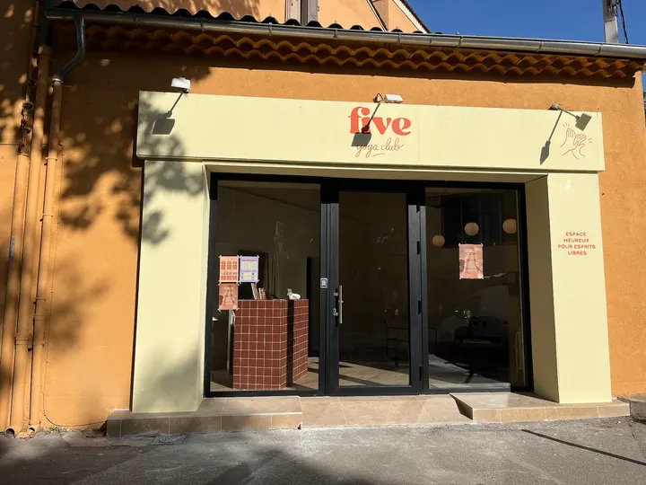 Five Yoga Club Venelles — yoga-studio à Venelles — 2