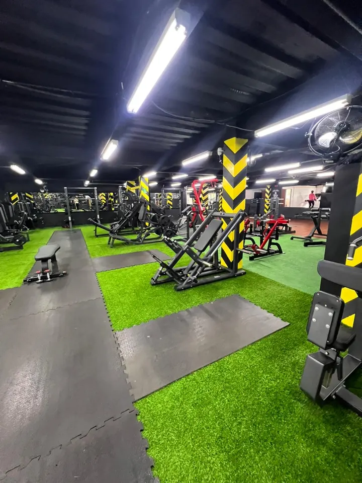 Stronger Gym Y Eventos Deportivos Sl — Estudio de fitness en Las Casas, Soria