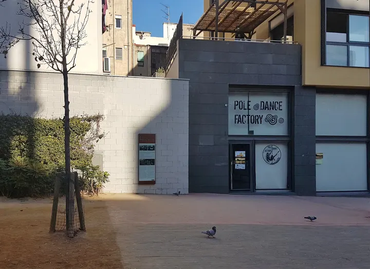 Pole Dance Factory — estudio de fitness-studio en Gràcia, Barcelona — 3