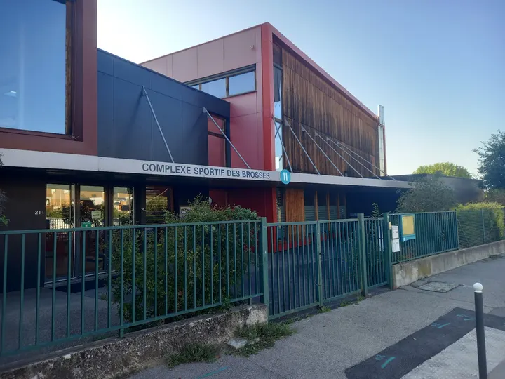 Complexe sportif des Brosses — salle de fitness-studio à Villeurbanne — 4