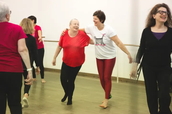 ELLES DANSENT Association Paris NewDance — Danse à Paris 13e Arrondissement, Paris