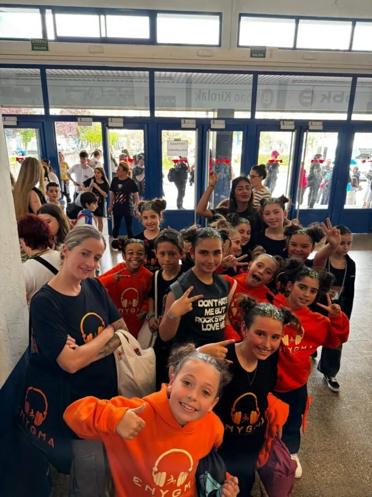 ENYGMA centro de baile — dans-studio i Kabiezes, Santurtzi — bild 3