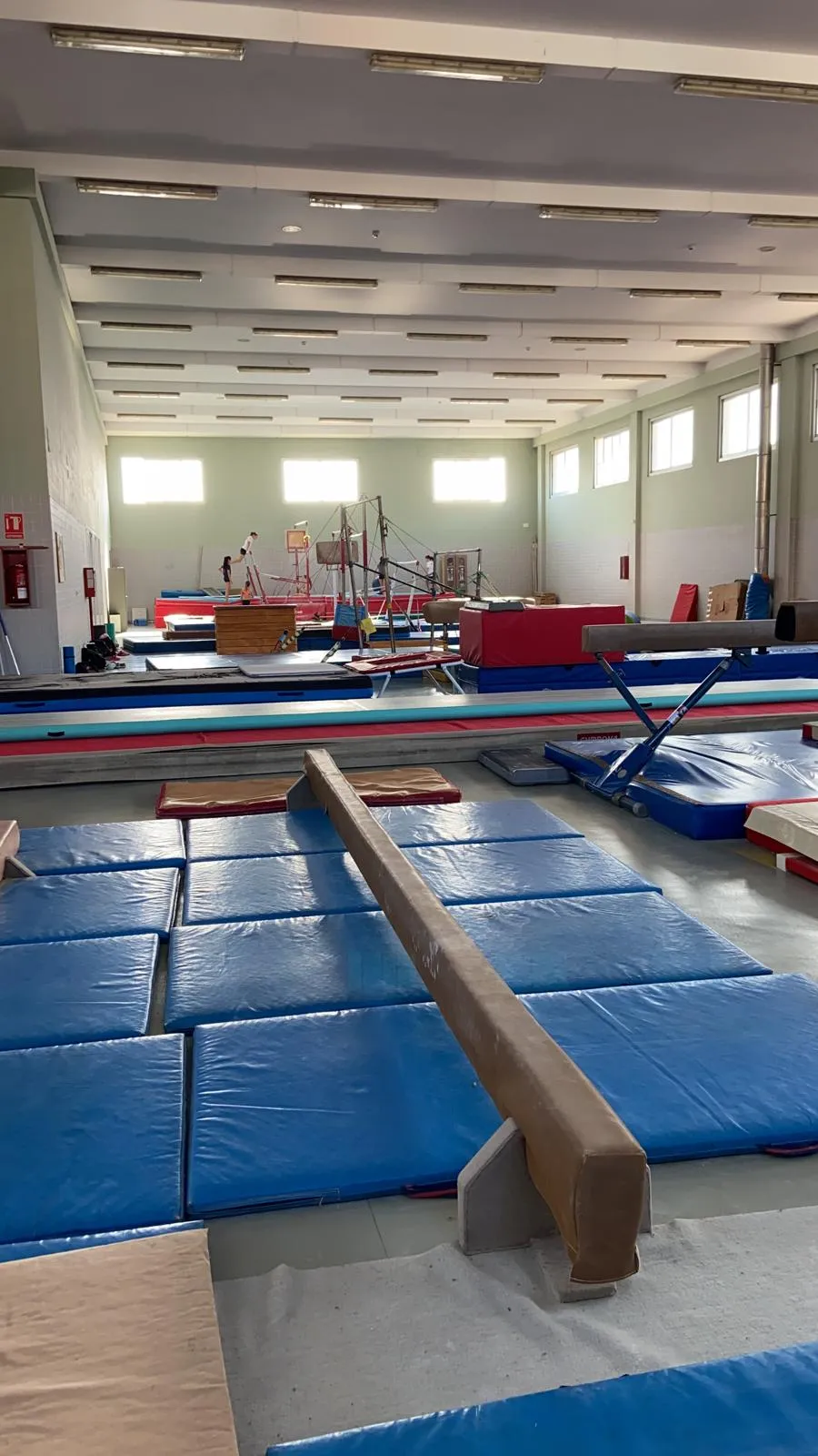 Club gimnasia artística Gym-Val — estudio de fitness-studio en el Cabanyal - el Canyamelar, Valencia — 3