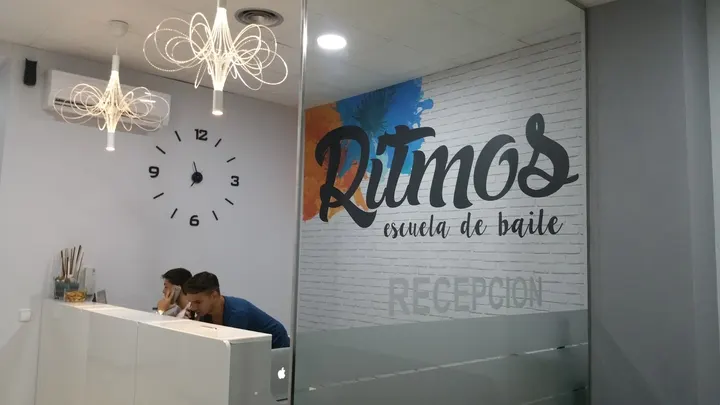 Escuela De Baile Ritmos — baile-studio en Gran Via, Valencia — 2