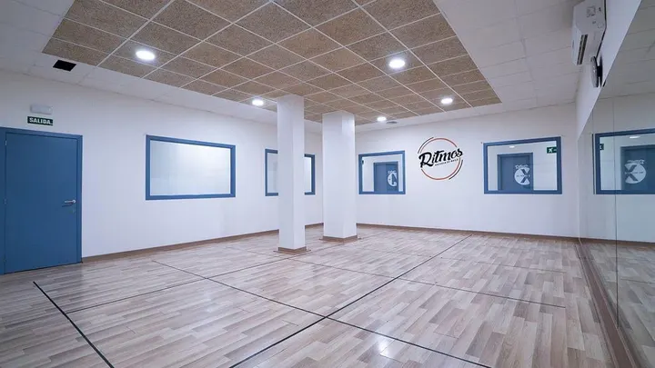 Escuela De Baile Ritmos — baile-studio en Valencia — 5