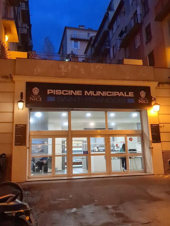 Ville de Nice Vieux Nice — Salle de fitness à Vieux Nice, Nice