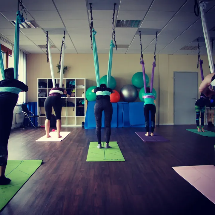Naturheilpraxis und Aerial Yoga Nina Ewald — yoga-studio in Lübeck — 3