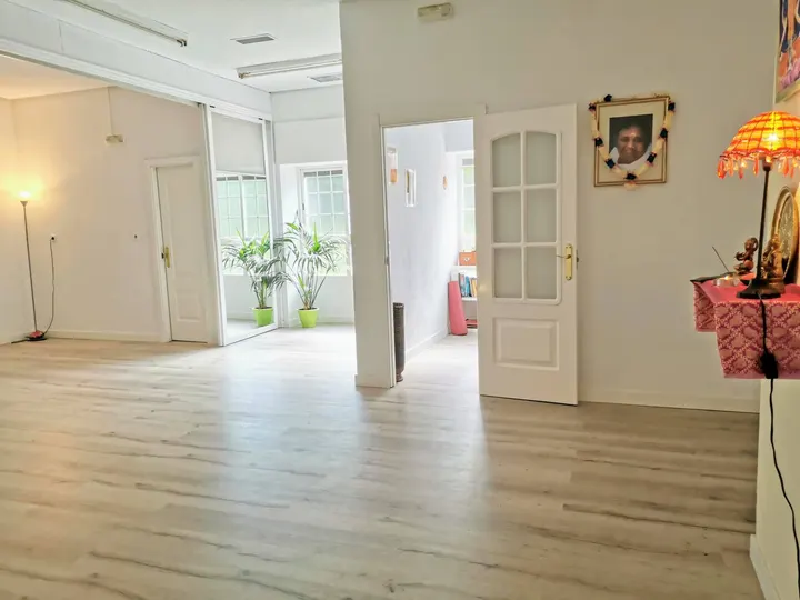 Escuela De Yoga Origen — Yoga en Fuencarral, Madrid