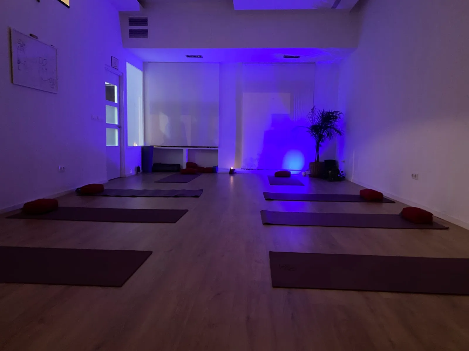 Centro Shambala Sevilla, Constelaciones Familiares, Yoga, Masajes, Meditación — yoga-studio en Sevilla — 3