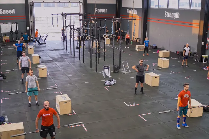 Penta Crossfit — CrossFit a Borgolombardo, Area Industriale