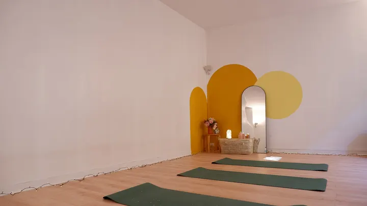 Josie Yoga Club — Yoga à Bordeaux Centre, Bordeaux