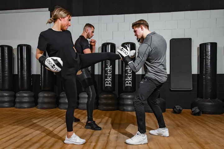 MMA Jonkheer Hillegom — Vechtsport in Weerestein, Hillegom