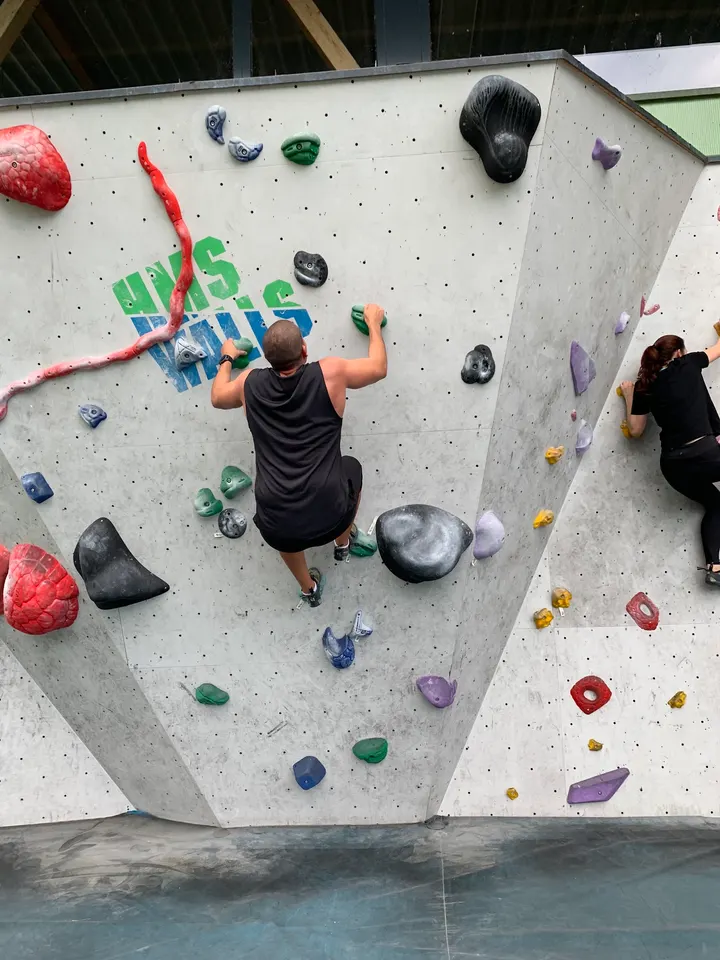 B12 Boulderzentrum Tübingen — bouldern-studio in Lustnau-Zentrum, Tübingen — 2