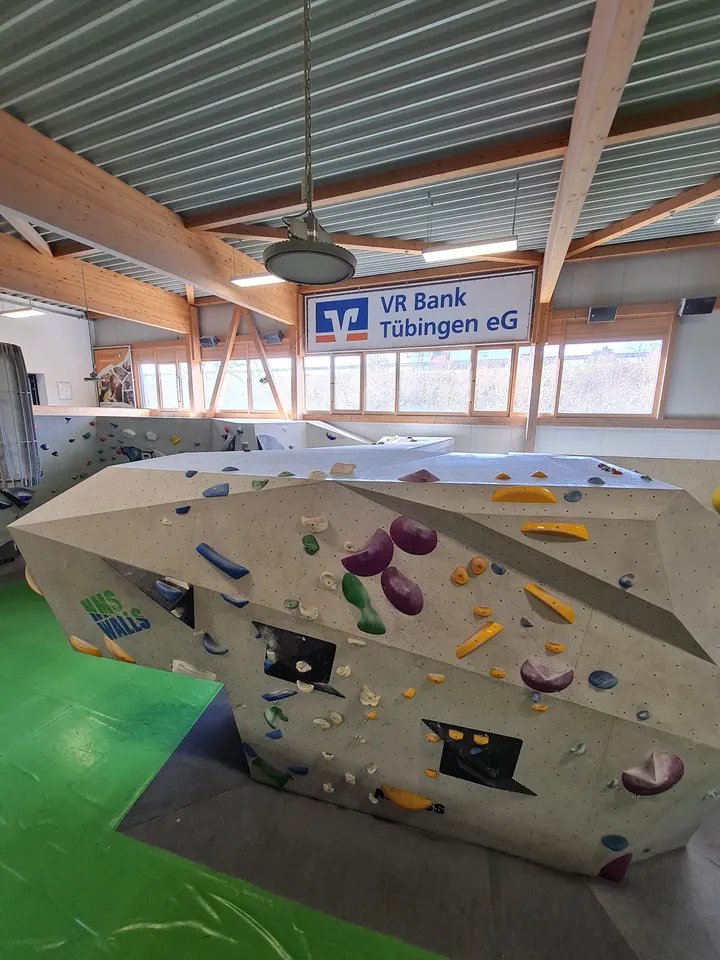 B12 Boulderzentrum Tübingen — bouldern-studio in Tübingen — 3
