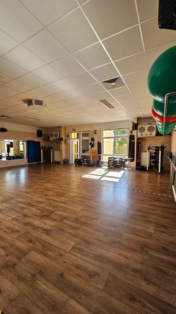 Sporttreff Lüdersfeld — fitnessstudio in Lüdersfeld — 3