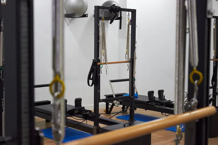 Fisioterapia Reformer - Ensanche — Reformer Pilates en Cartagena Casco, Cartagena