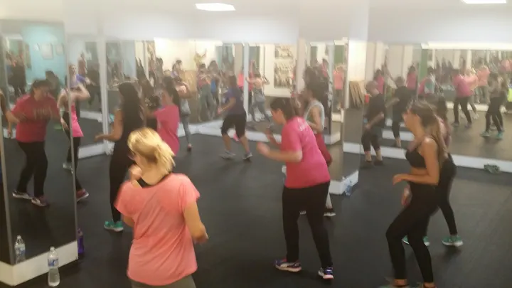 Fitwell TGK — Entrenamiento personal en Reyes Huertas, Cáceres