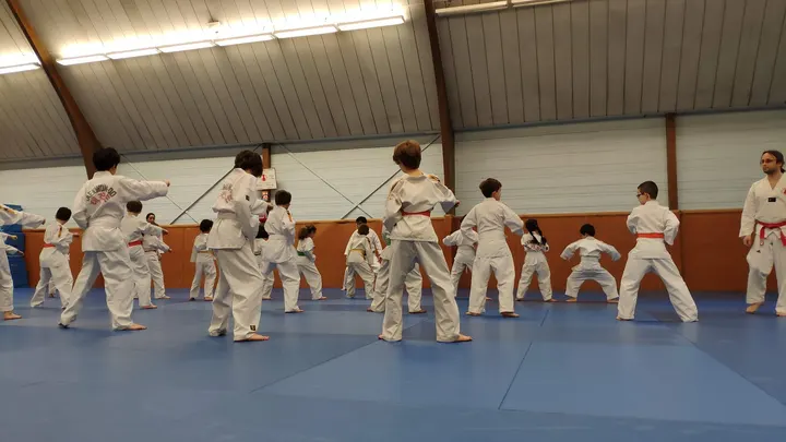 Rouen Taekwondo Academy — arts martiaux-studio à Quartier Grieu / Vallon Suisse / Saint-Hilaire, Rouen — 2