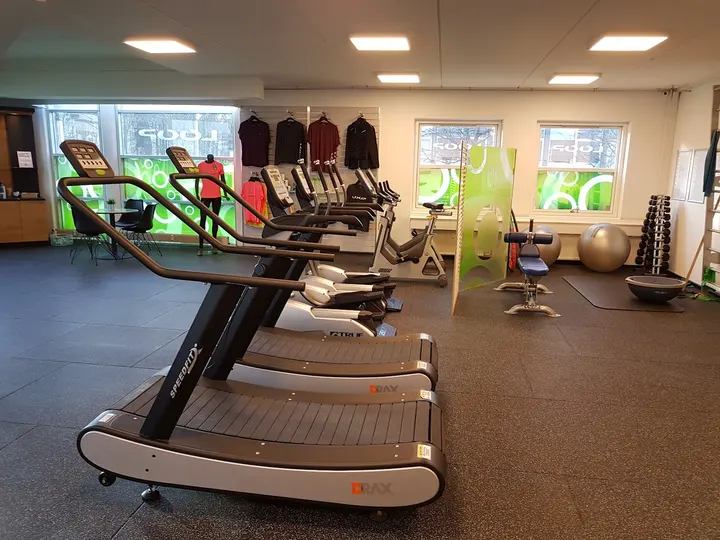 Emil Mark Fitness — træningsstudio i Værløse, København — 2