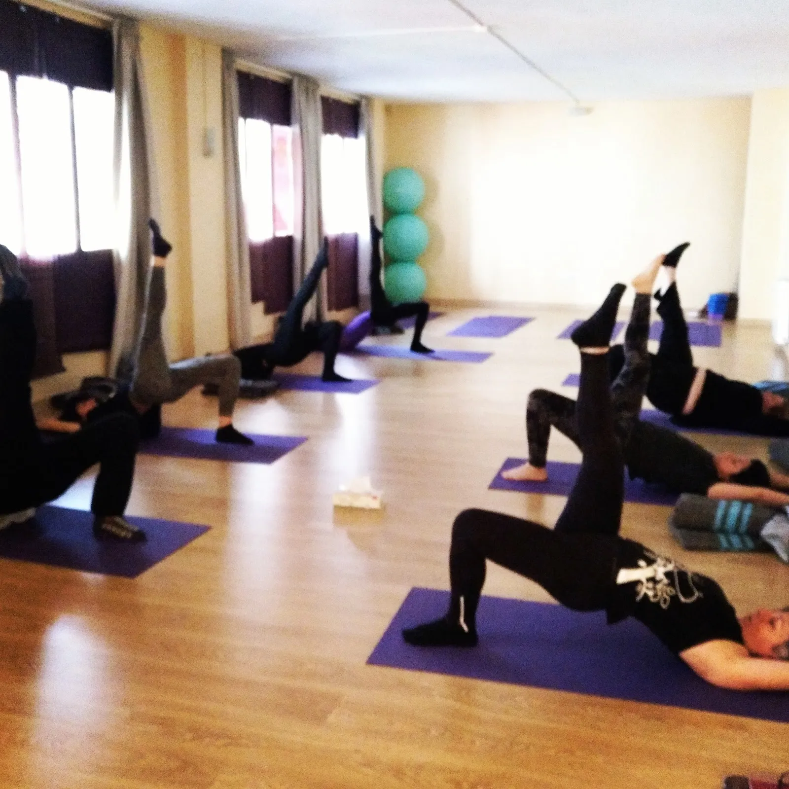 Estudio de Yoga Carmen Valle — yoga-studio en L'Hospitalet de Llobregat — 3