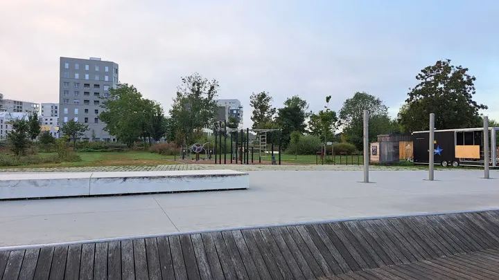Parc de street workout — salle de fitness-studio à Rennes — 5
