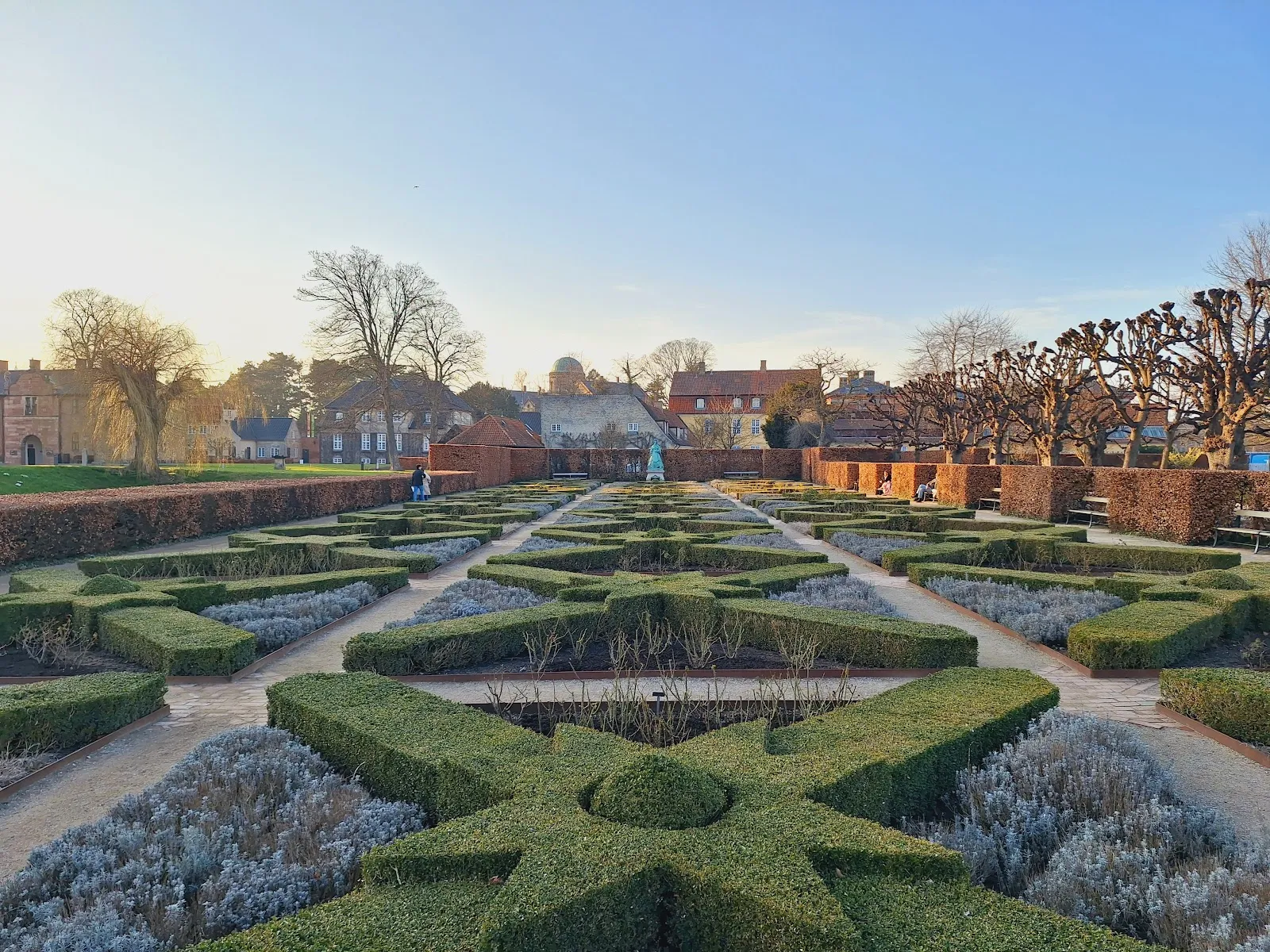 Yoga in The Kings Garden — yoga-studio i Indre By, København — 3