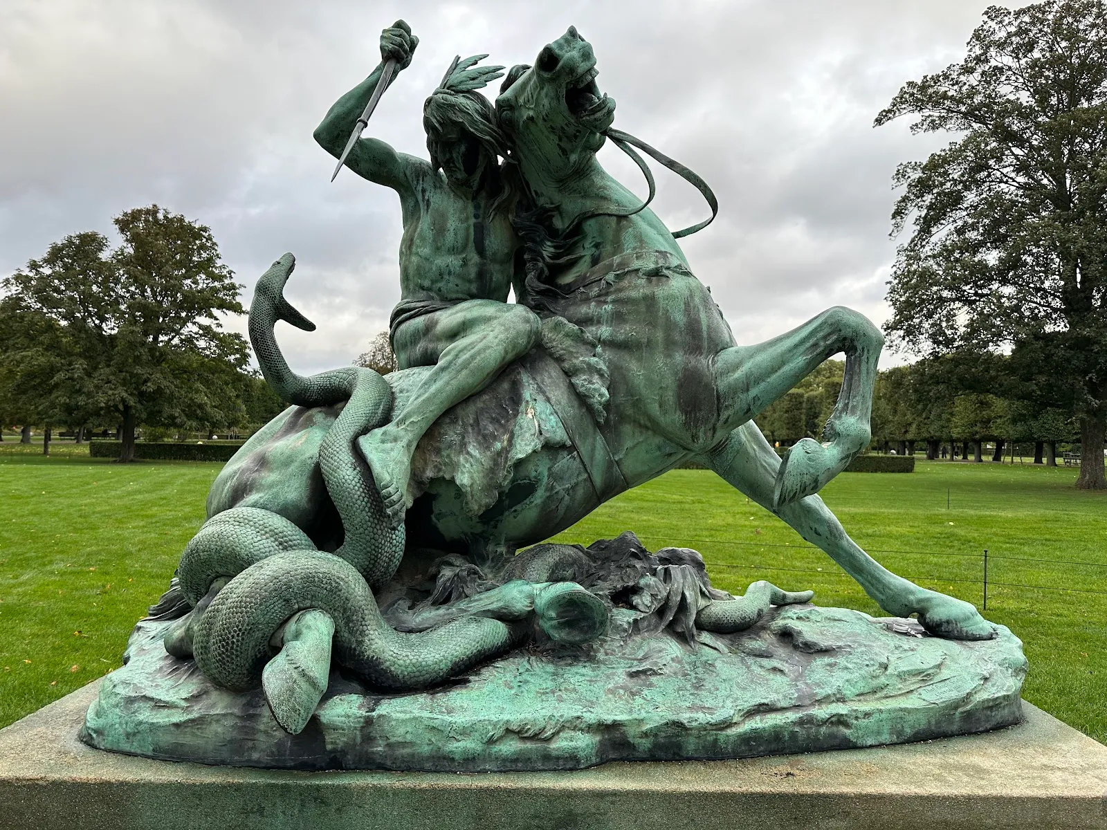 Yoga in The Kings Garden — yoga-studio i København — 4