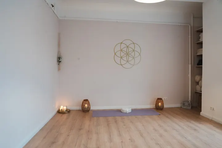 Prana · Raum für dich · Yoga, Breathwok, Hebammenpraxis — yoga-studio in Winterhude, Hamburg — 2