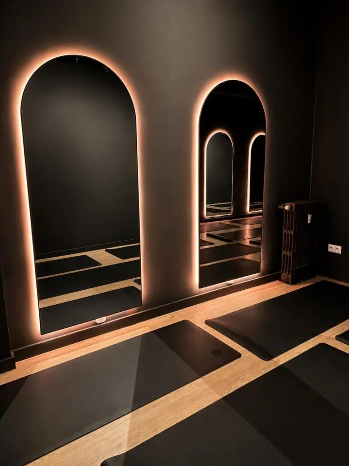 Dark Yoga Studio — Yoga en Salamanca, Madrid