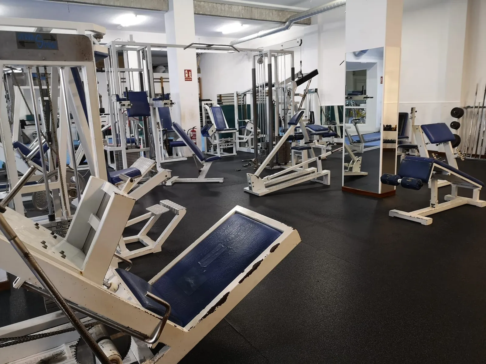 Ferro's Ximnasio — träningsstudio-studio i Lalín — bild 3
